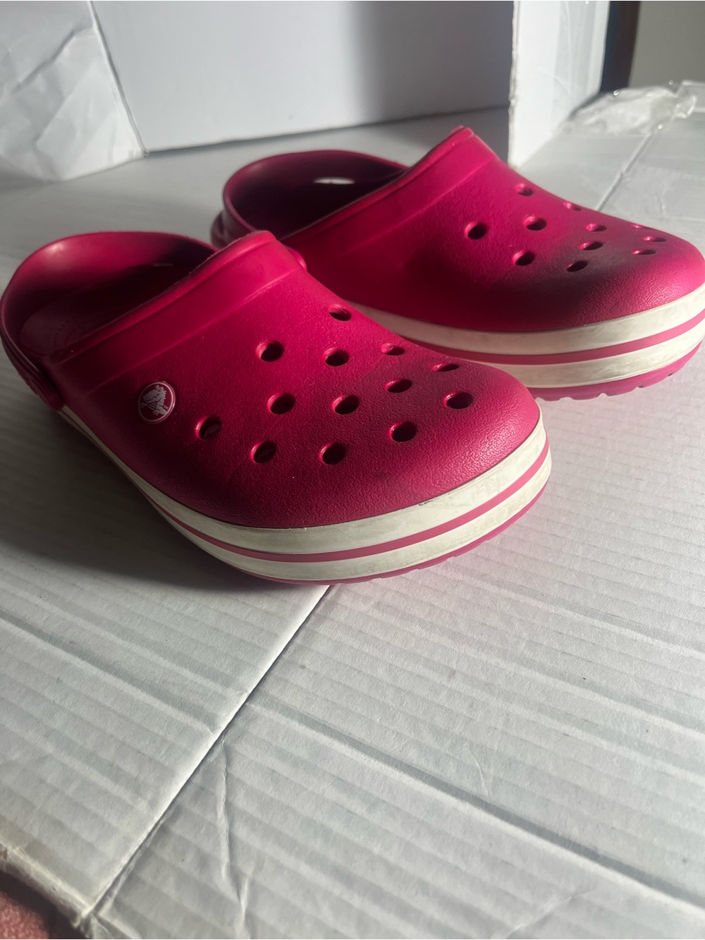 Crocs size men’s size 9, women’s size 11